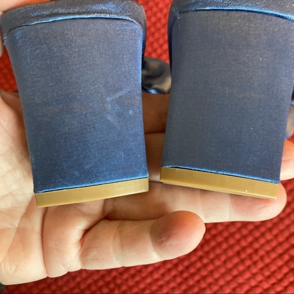 TJIN Sz 8 Blue Satin Heel Slide On Sandals Square Toes Elastic Top Strap - Picture 8 of 8